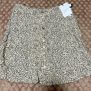 Leopard skirt